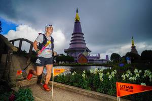 BIB: 640
                            <button type="button" onclick="openModal(19229952)" class="btn btn-primary btn-sm float-right btn-popup" data-toggle="modal" data-target=".modal-high-quality">
                        <i class="fas fa-shopping-cart"></i> Add to Cart
                    </button>
                                            <button type="button" onclick="isThisMe(19229952, true)" class="btn btn-success btn-sm float-right btn-popup btn-isme hidden" data-toggle="tooltip" data-placement="bottom" title="นี่คือรูปของคุณใช่ไหม คลิกที่นี่เพื่อเอาเข้าอัลบั้ม">
                        <i class="fas fa-plus"></i> Add to album
                    </button>
                    <button type="button" onclick="isThisMe(19229952, false)" class="btn btn-warning btn-sm float-right btn-popup btn-isnotme hidden">
                        <i class="fas fa-ban"></i> Remove from album
                    </button>